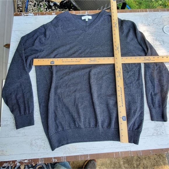 Turnbury Extra Fine Merino Wool V-Neck Sweater 2XT - Picture 3 of 8